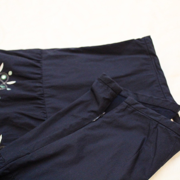 2/$15 Crochet and floral accents Midi skirt - Picture 4 of 6